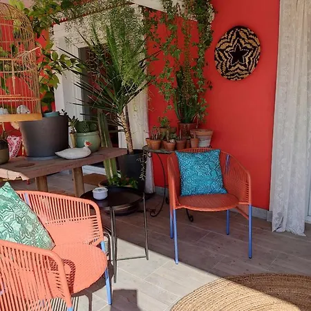 לינה וארוחת בוקר La Terre Brulee