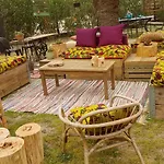 فندق مبيت وإفطار La Terre Brulee إج مورت