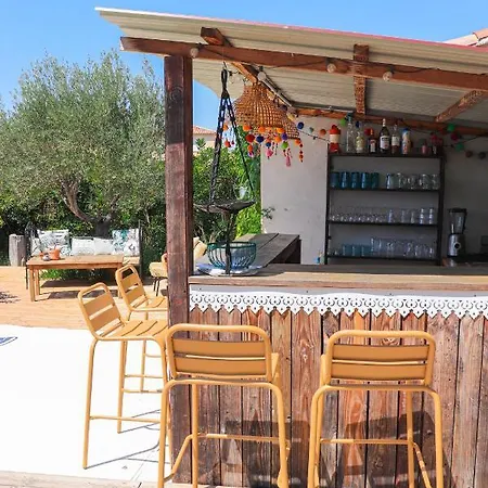 فندق مبيت وإفطار La Terre Brulee