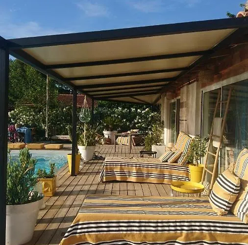 La Terre Brûlée Bed & Breakfast