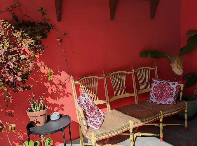 La Terre Brûlée Bed & Breakfast Aigues-Mortes