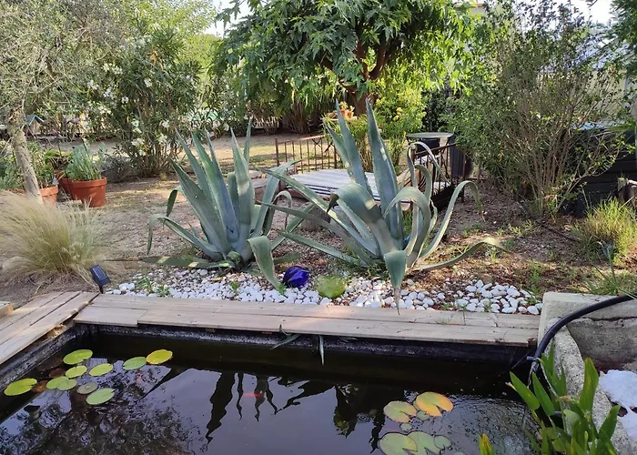 La Terre Brûlée Bed & Breakfast 4*